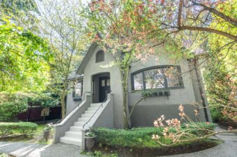 4678 W. 9th Avenue